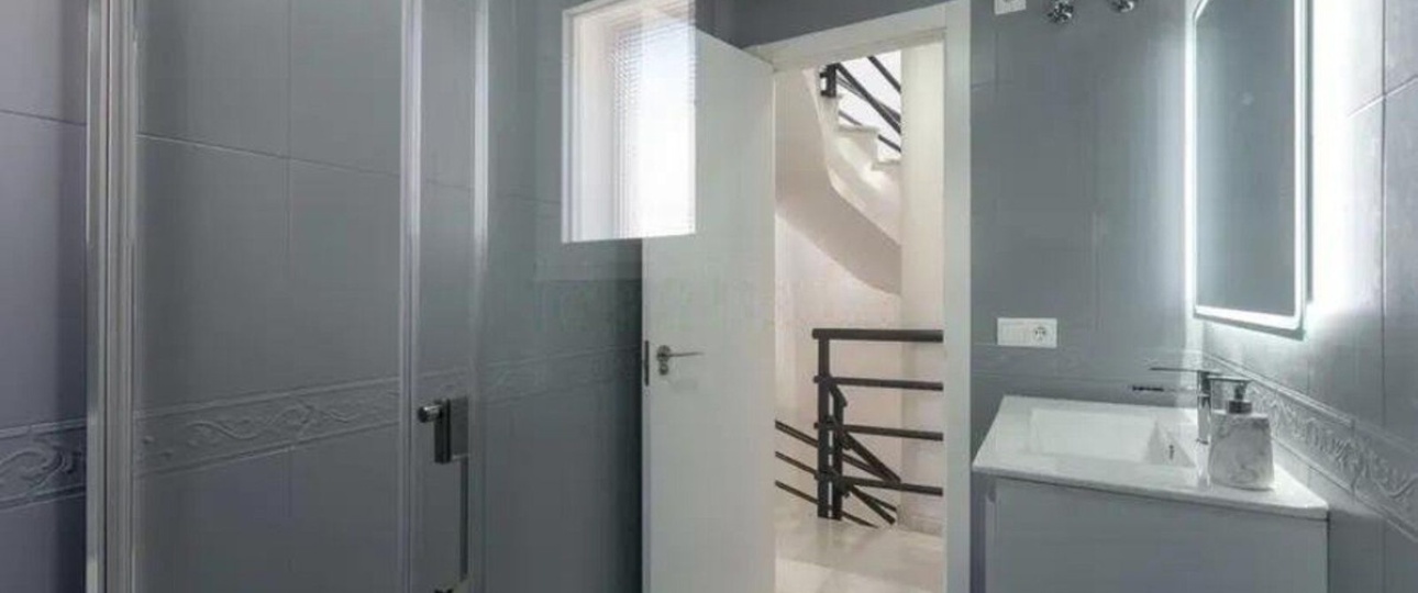 Resale - Villa - Marbella - Cabopino