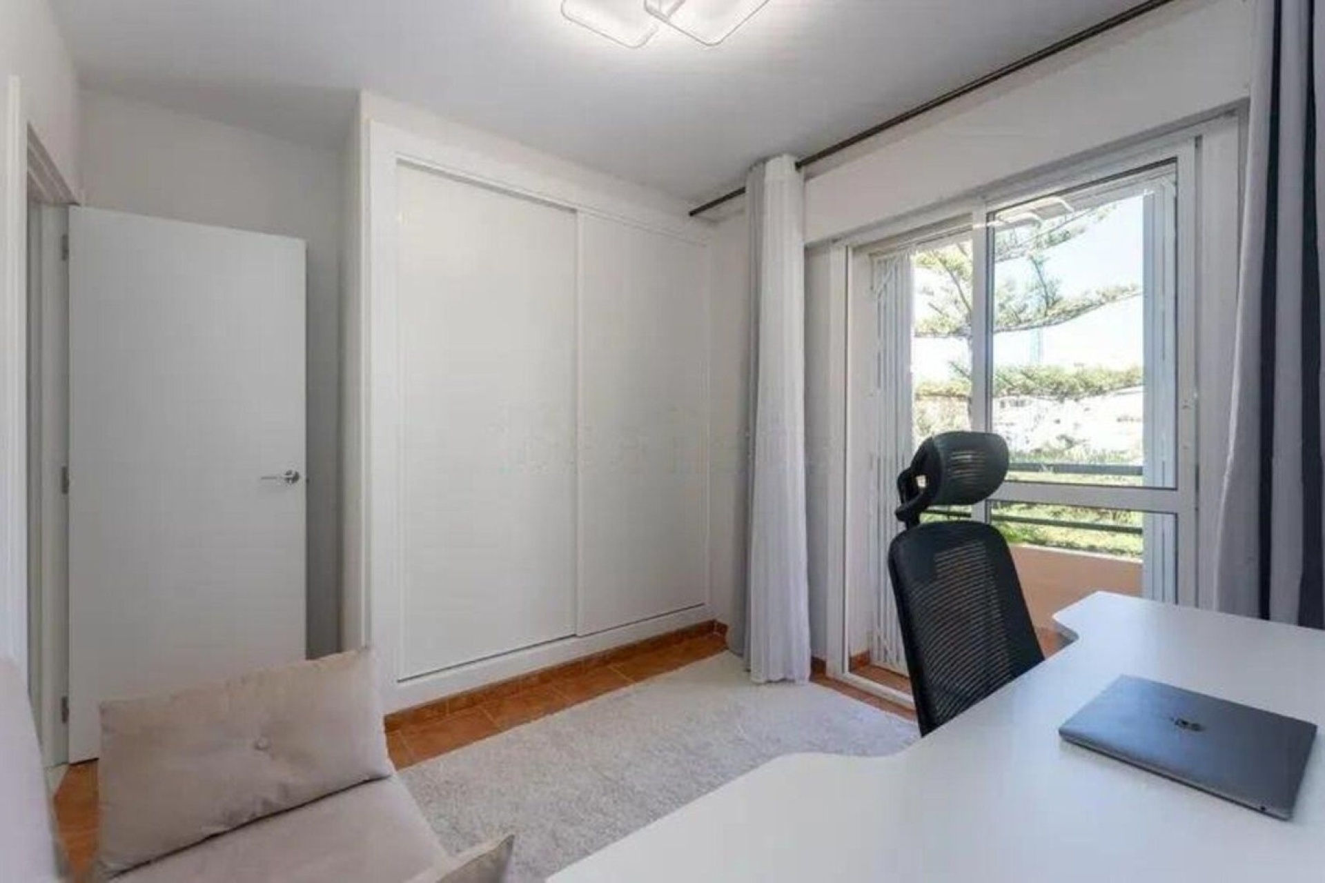Resale - Villa - Marbella - Cabopino