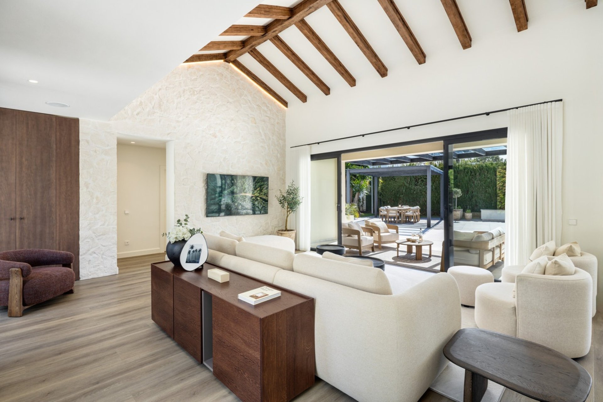 Resale - Villa - Marbella - Cortijo Blanco