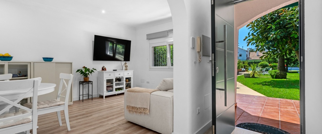 Resale - Villa - Marbella - Cortijo Blanco