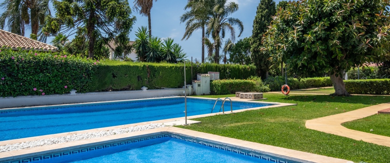 Resale - Villa - Marbella - Cortijo Blanco