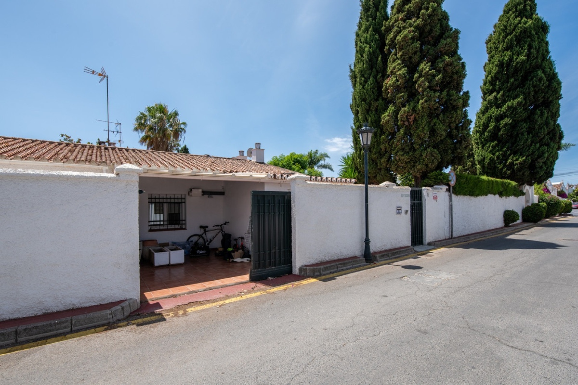 Resale - Villa - Marbella - Cortijo Blanco