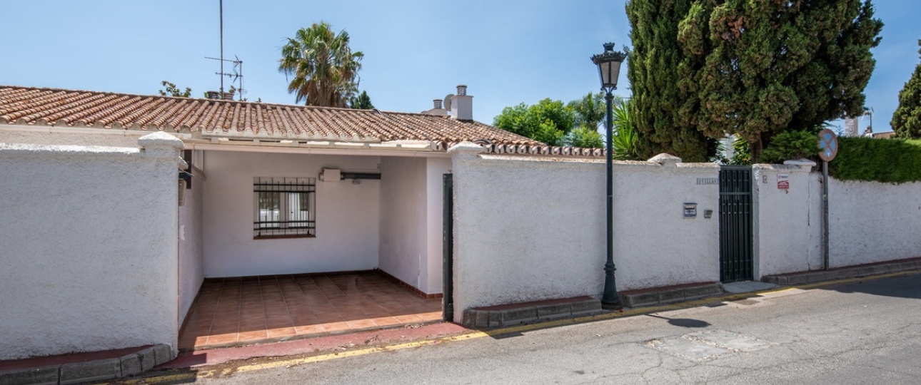 Resale - Villa - Marbella - Cortijo Blanco