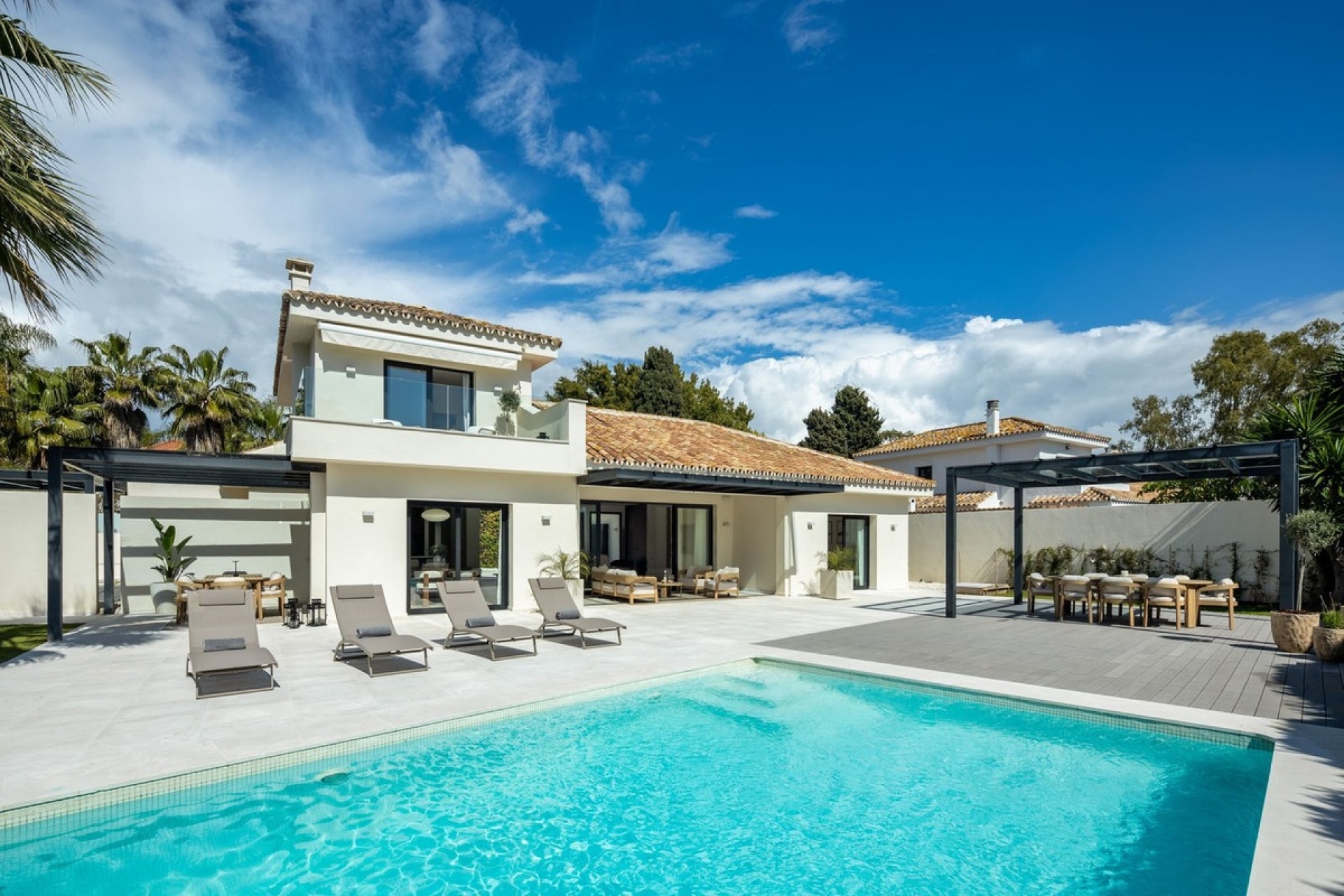 Resale - Villa - Marbella - Cortijo Blanco