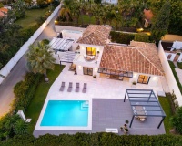 Resale - Villa - Marbella - Cortijo Blanco