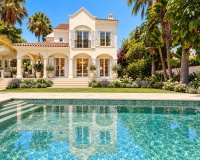 Resale - Villa - Marbella - Cortijo Blanco