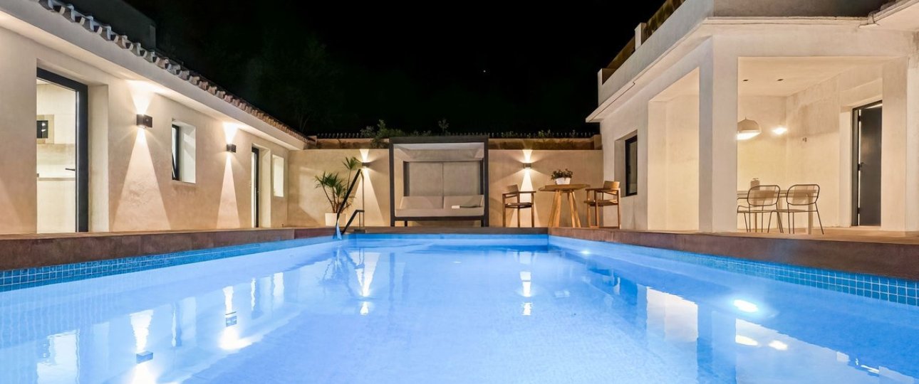 Resale - Villa - Marbella - Costabella