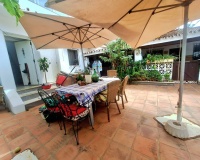 Resale - Villa - Marbella - Costabella