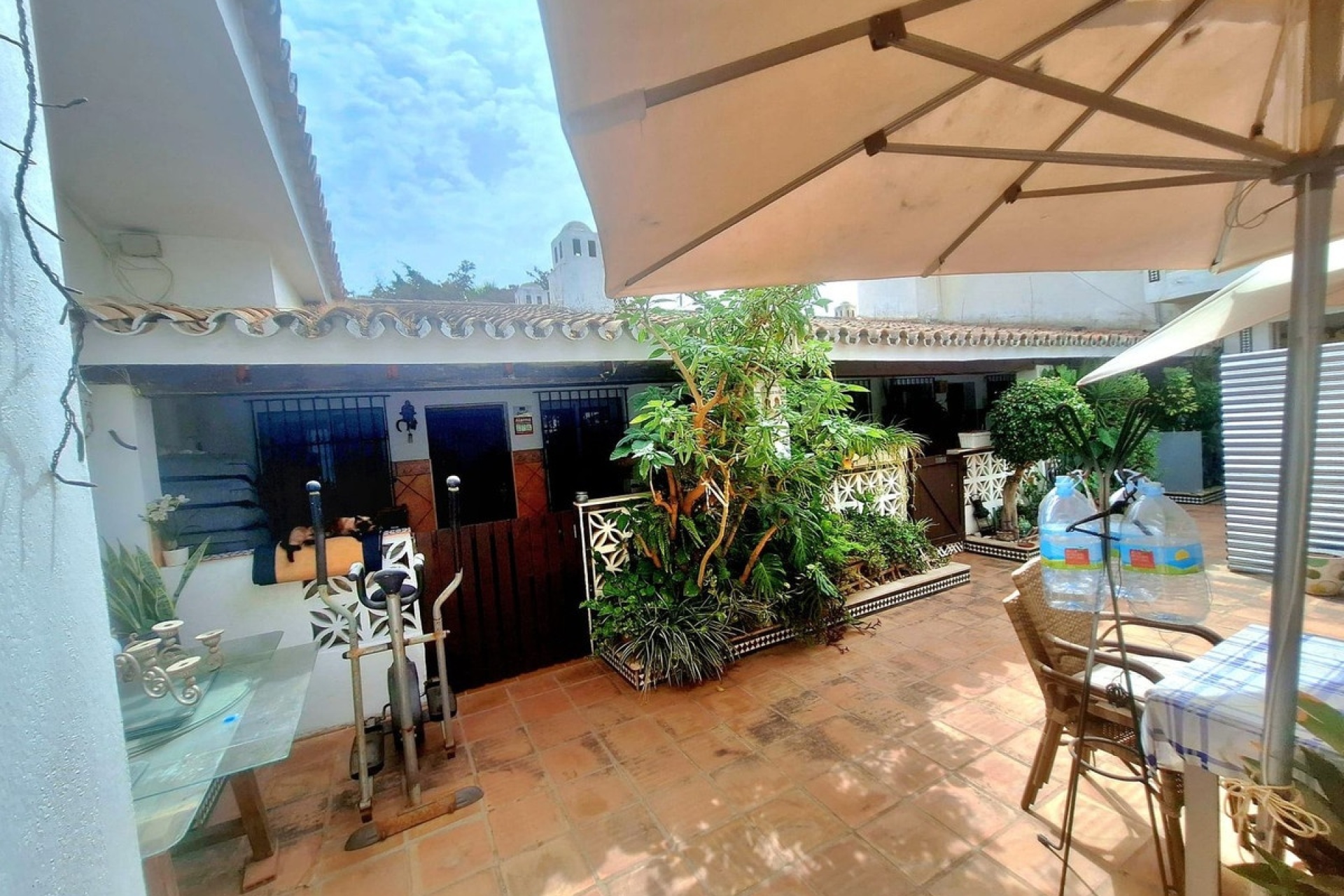 Resale - Villa - Marbella - Costabella