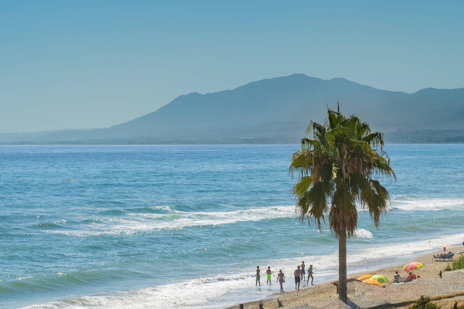 Resale - Villa - Marbella - Costabella