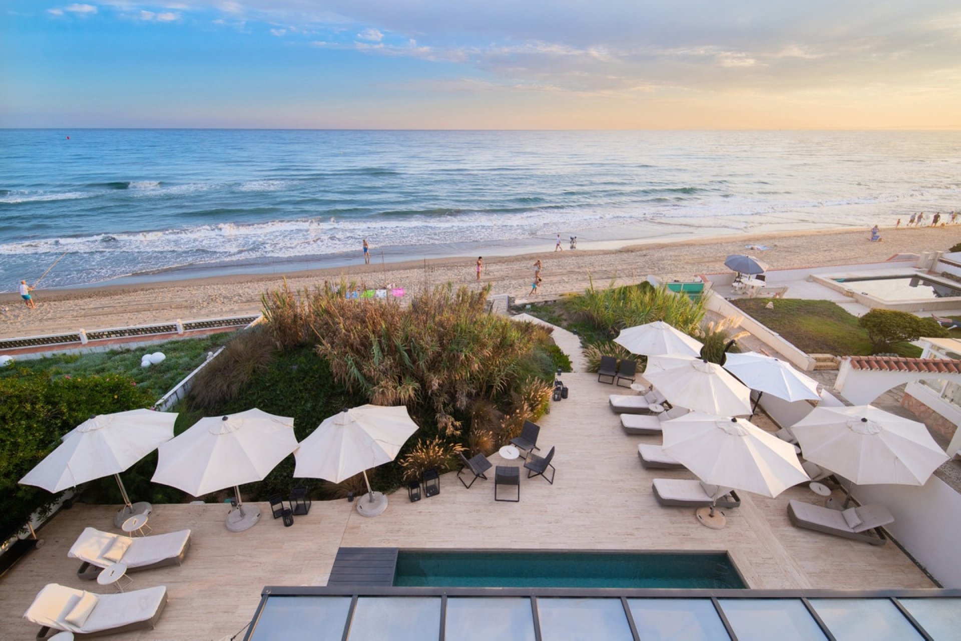 Resale - Villa - Marbella - Costabella