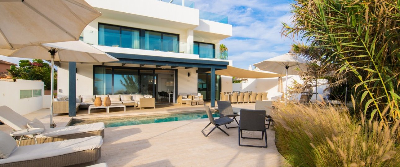 Resale - Villa - Marbella - Costabella