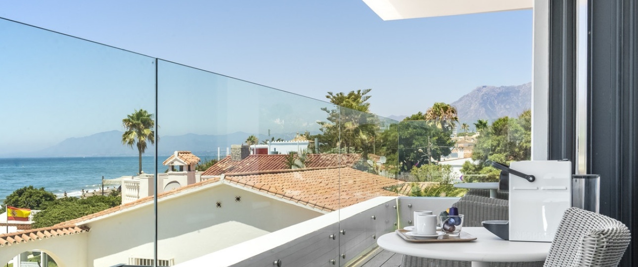 Resale - Villa - Marbella - Costabella