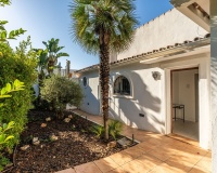 Resale - Villa - Marbella - Costabella