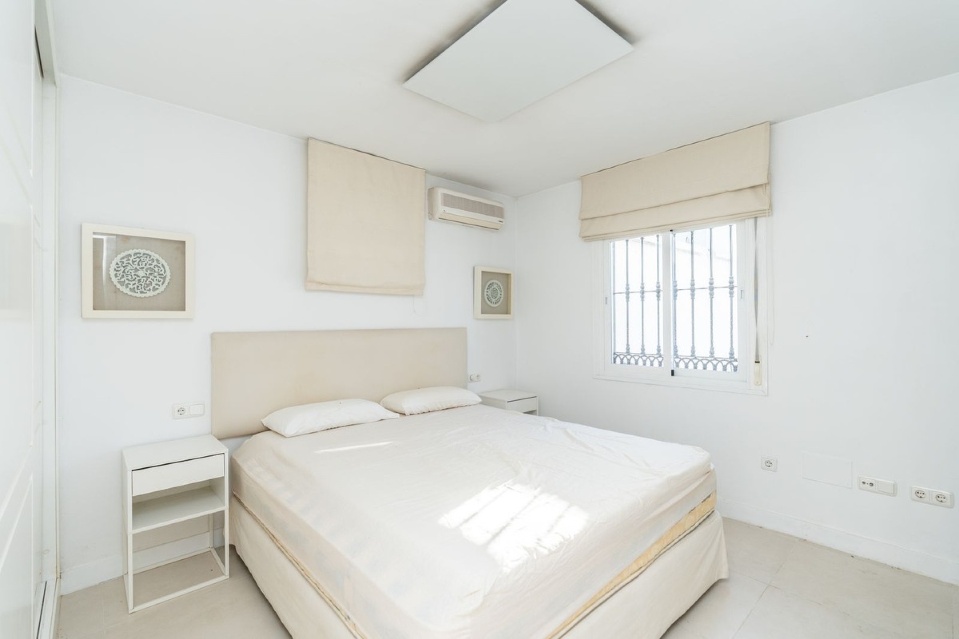 Resale - Villa - Marbella - Costabella