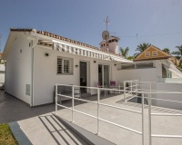 Resale - Villa - Marbella - Costabella