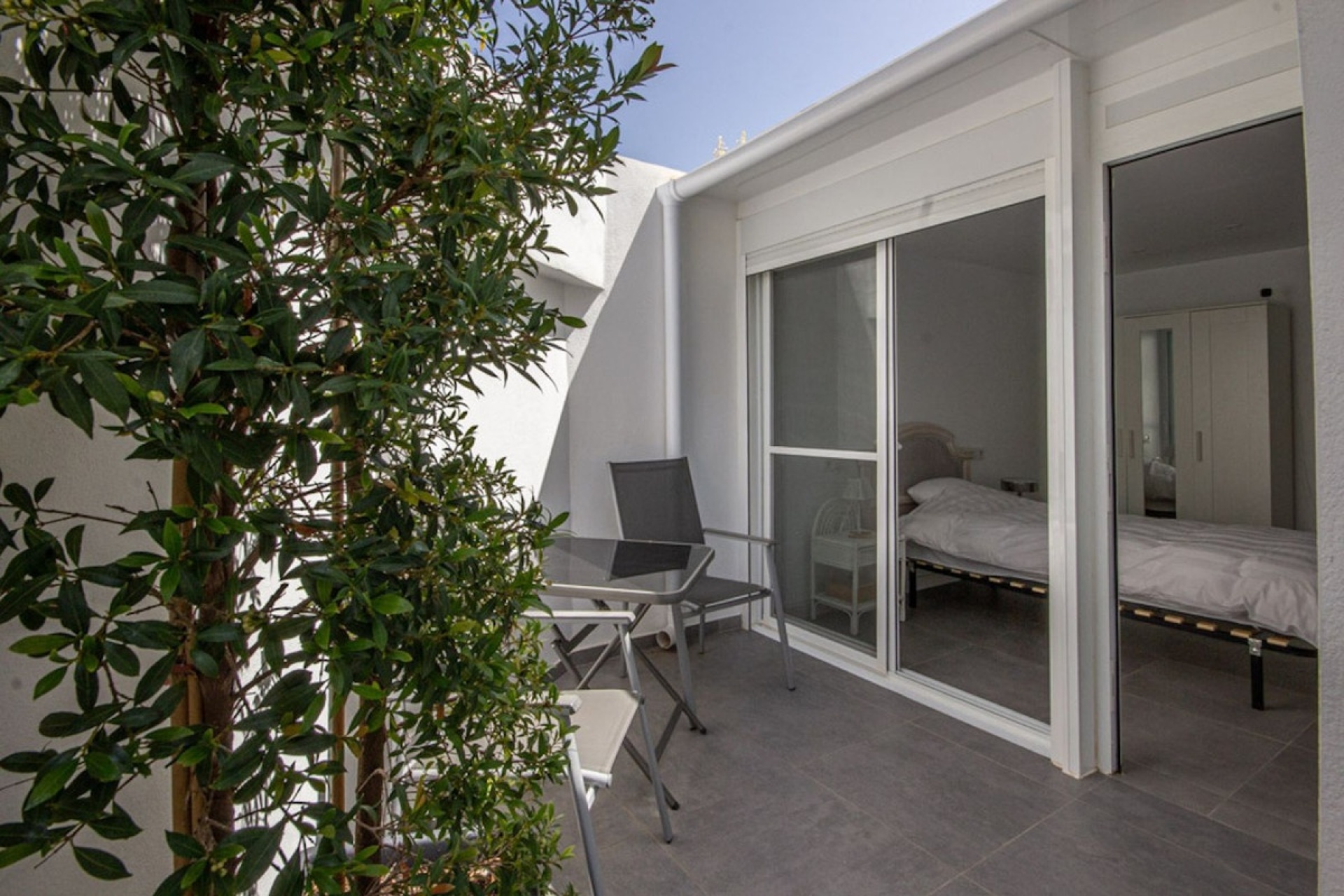 Resale - Villa - Marbella - Costabella