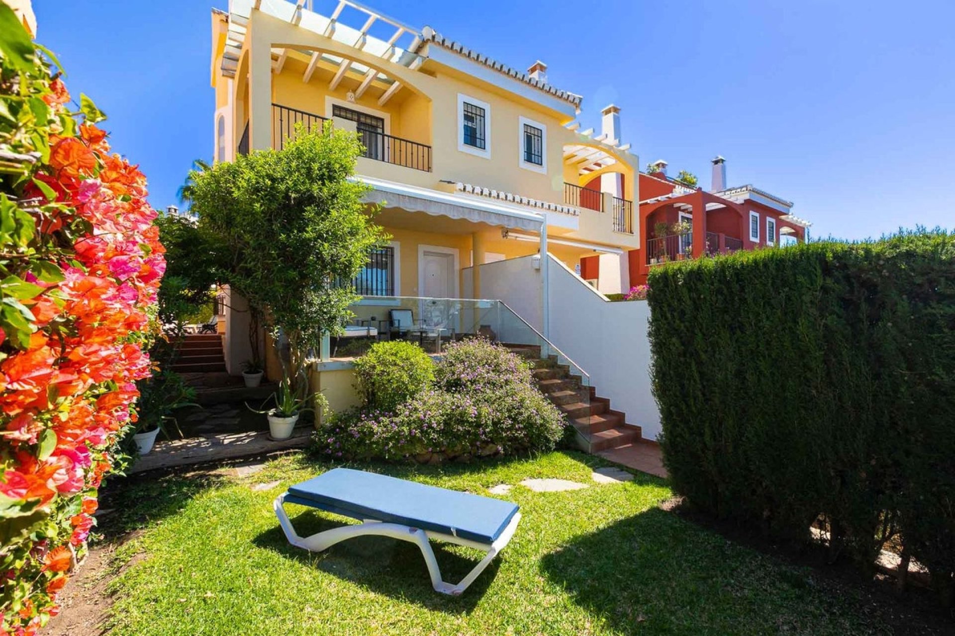 Resale - Villa - Marbella - Costabella
