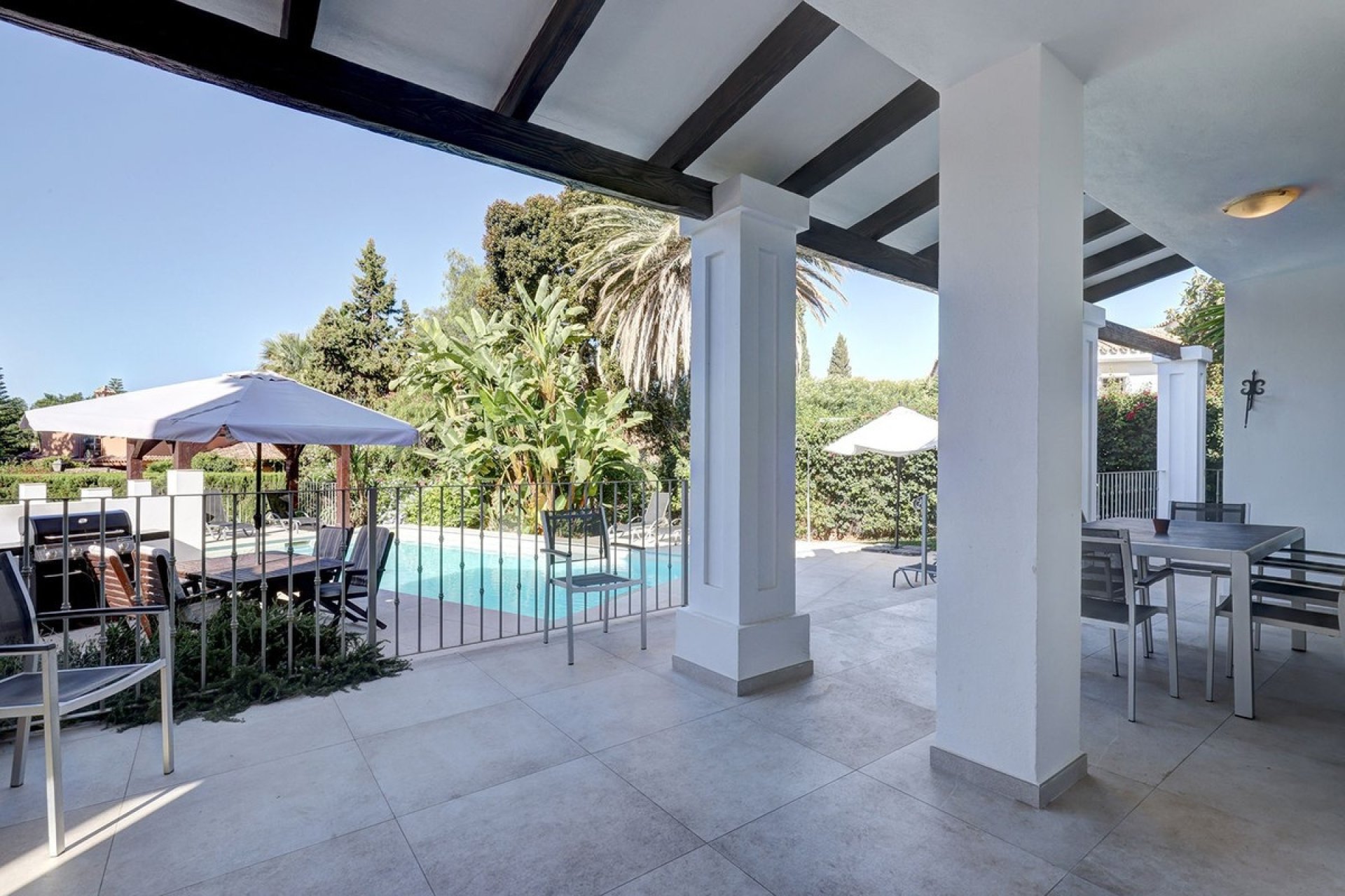 Resale - Villa - Marbella - El Rosario