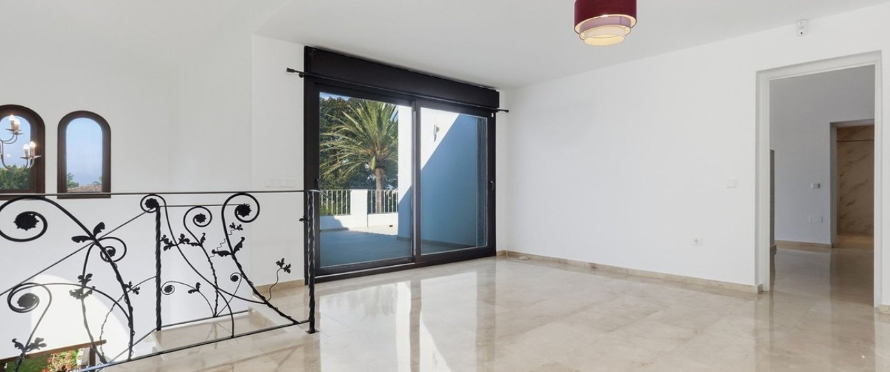 Resale - Villa - Marbella - El Rosario