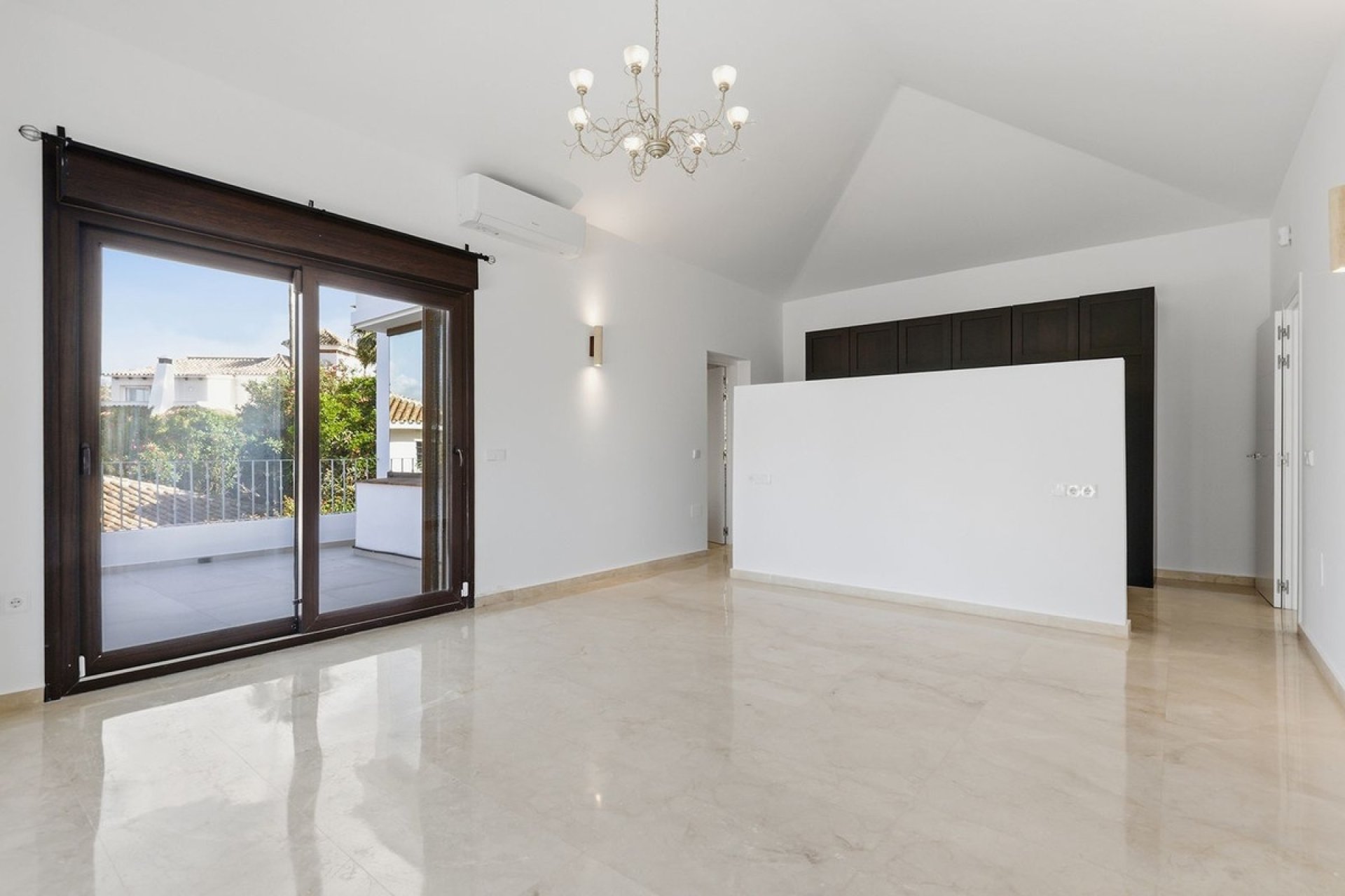 Resale - Villa - Marbella - El Rosario