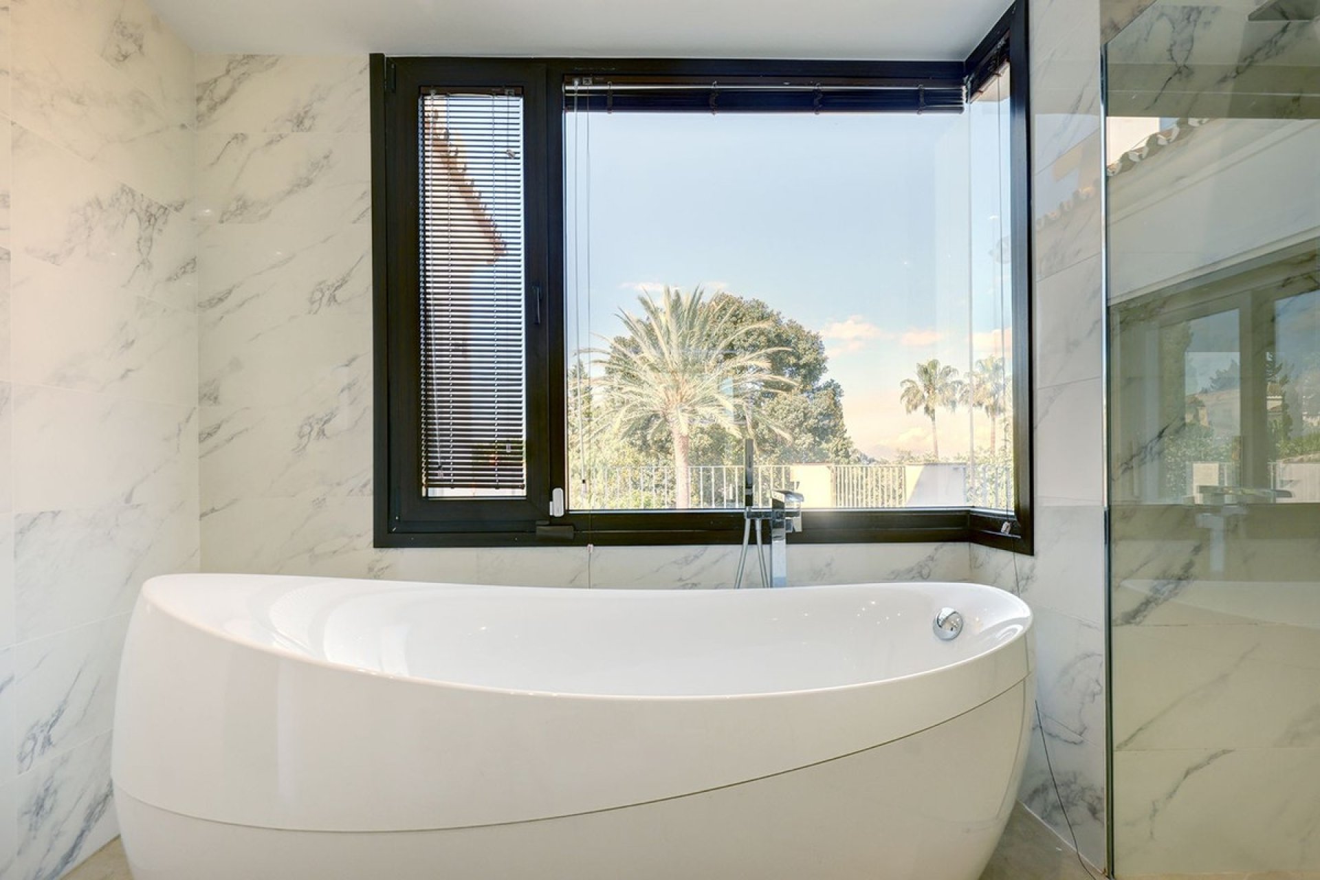 Resale - Villa - Marbella - El Rosario