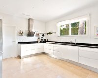 Resale - Villa - Marbella - El Rosario