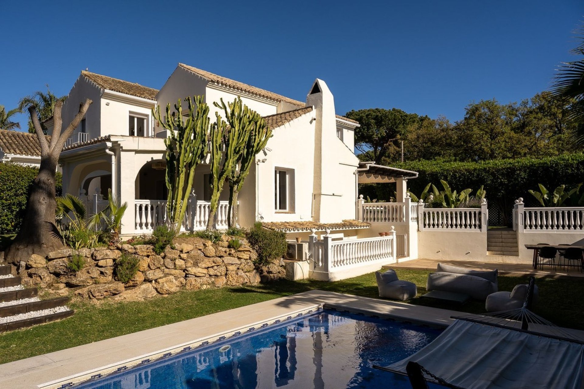 Resale - Villa - Marbella - El Rosario