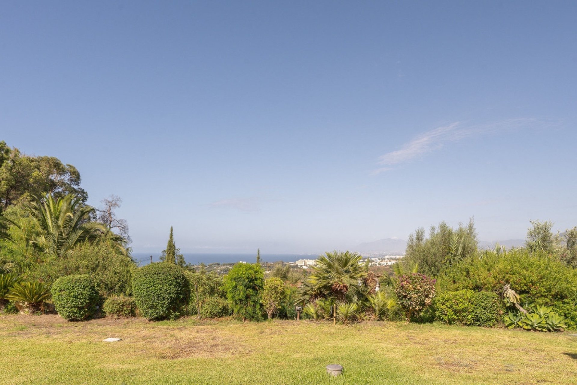 Resale - Villa - Marbella - El Rosario