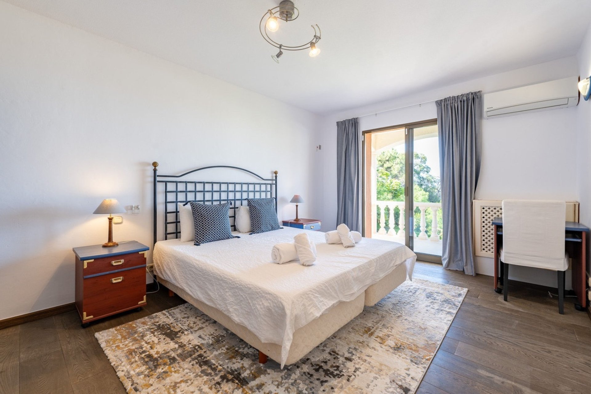 Resale - Villa - Marbella - El Rosario