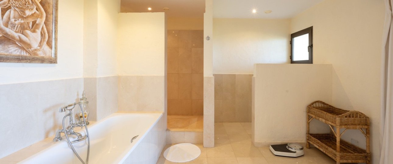 Resale - Villa - Marbella - El Rosario