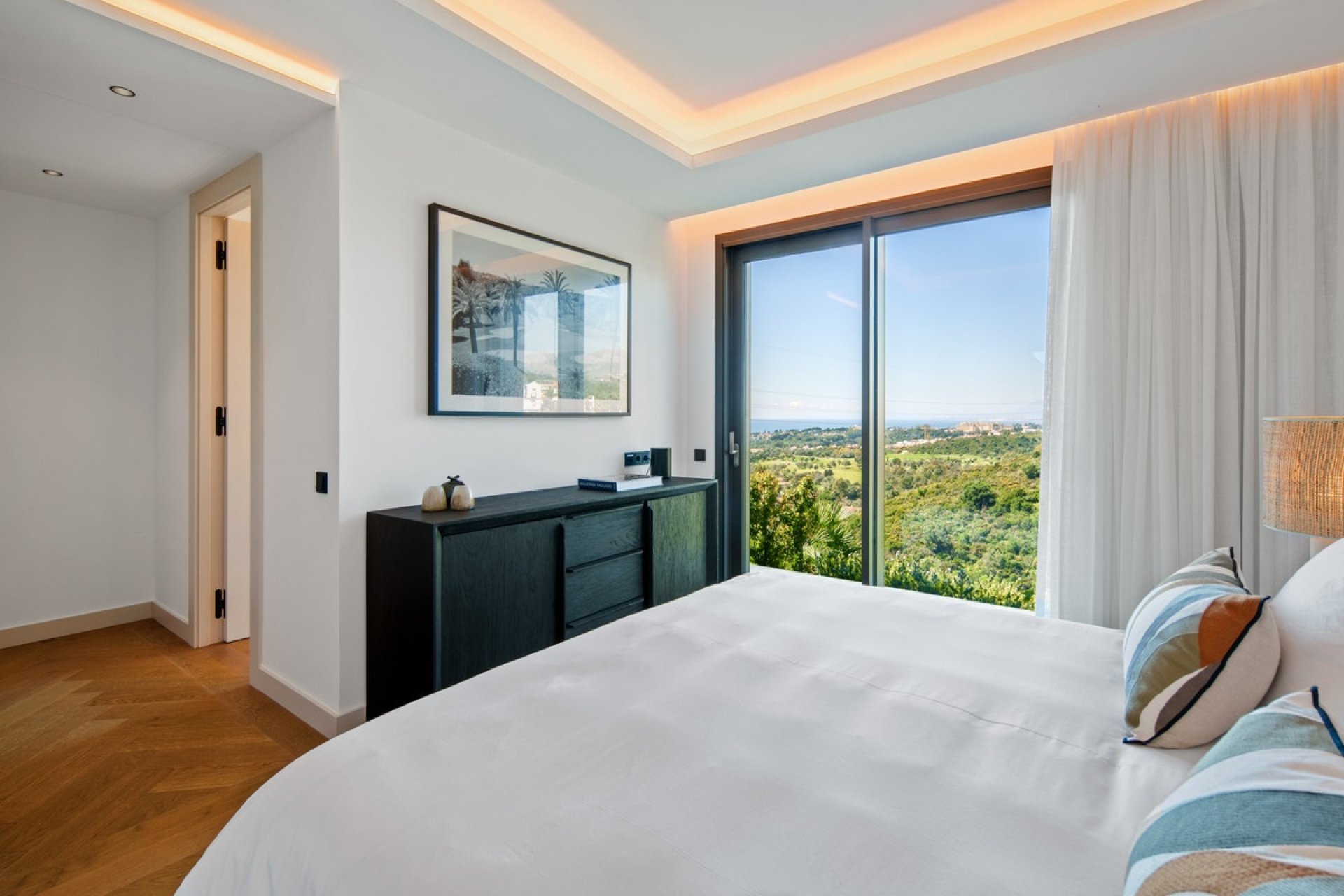 Resale - Villa - Marbella - El Rosario