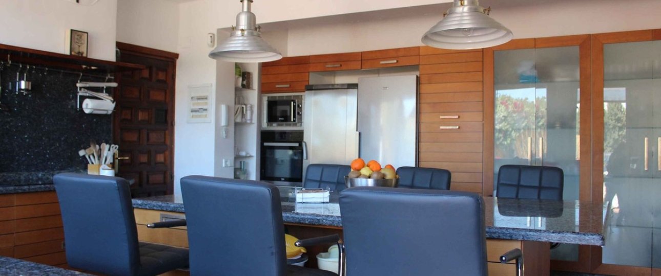 Resale - Villa - Marbella - El Rosario