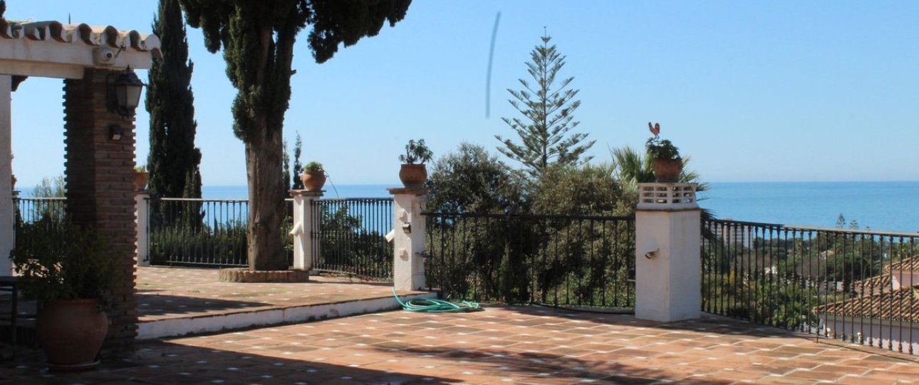 Resale - Villa - Marbella - El Rosario