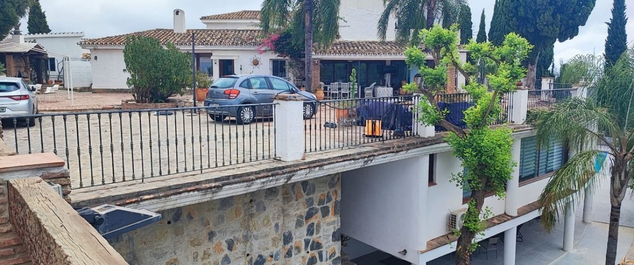 Resale - Villa - Marbella - El Rosario