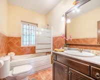 Resale - Villa - Marbella - El Rosario