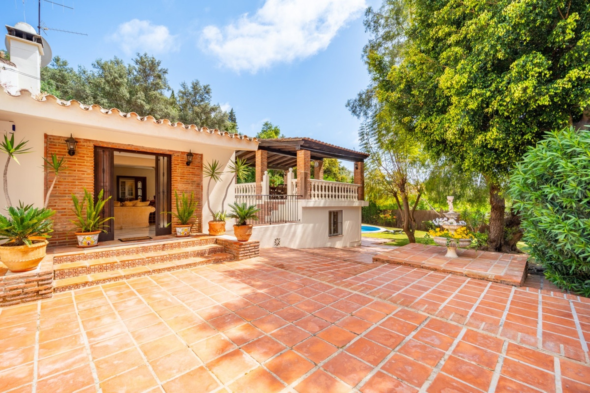 Resale - Villa - Marbella - El Rosario