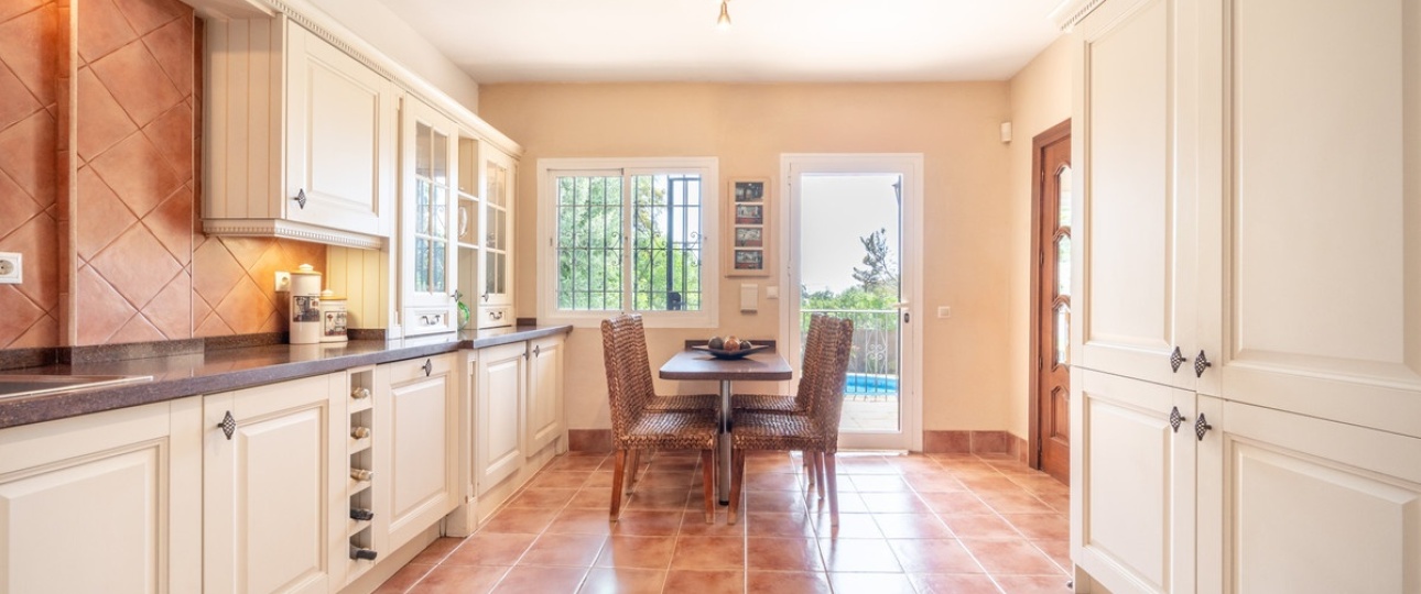 Resale - Villa - Marbella - El Rosario