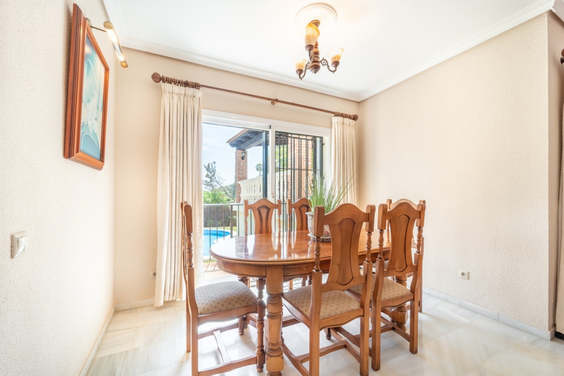 Resale - Villa - Marbella - El Rosario