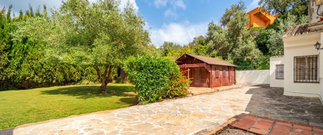 Resale - Villa - Marbella - El Rosario