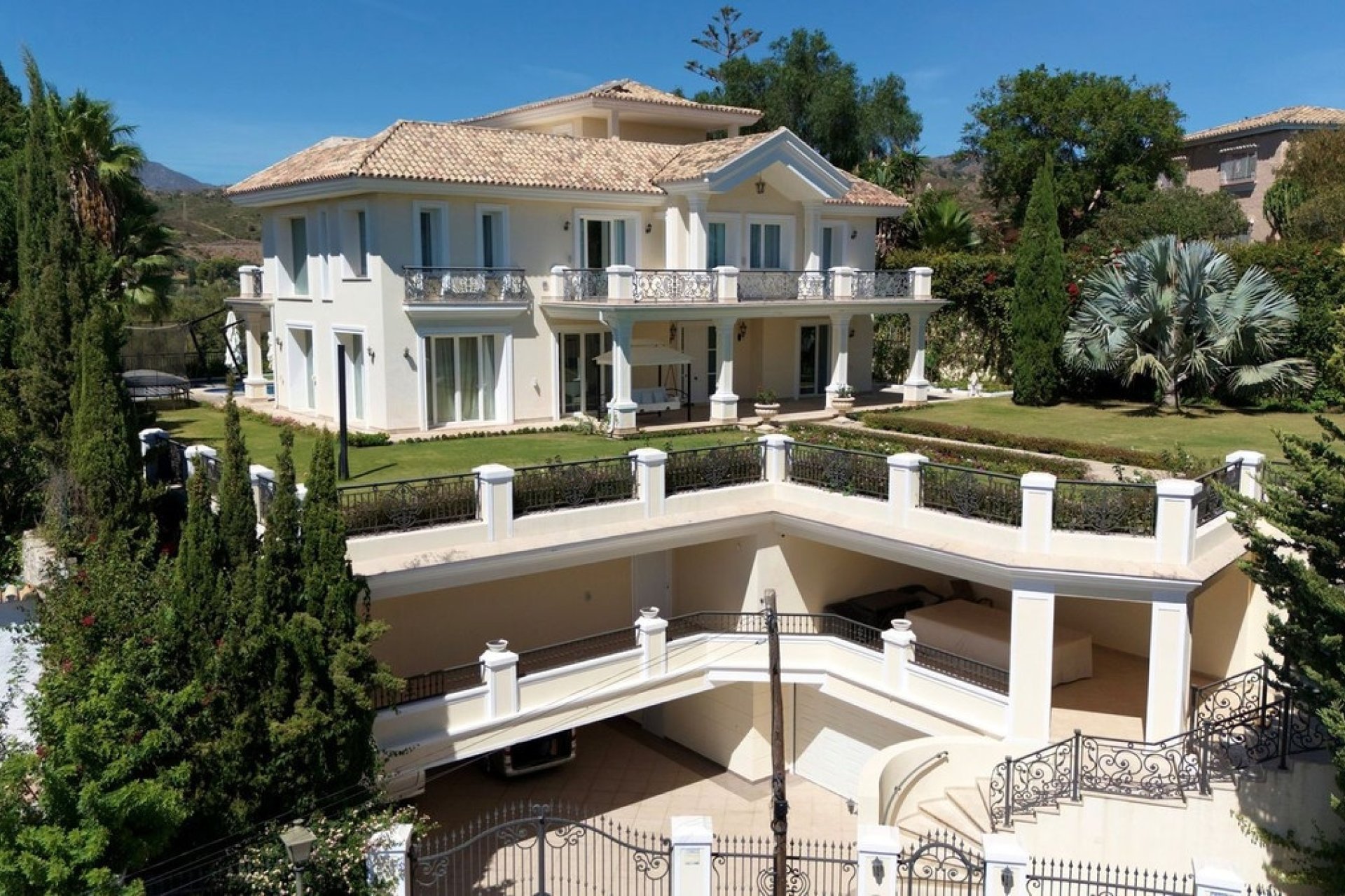 Resale - Villa - Marbella - El Rosario