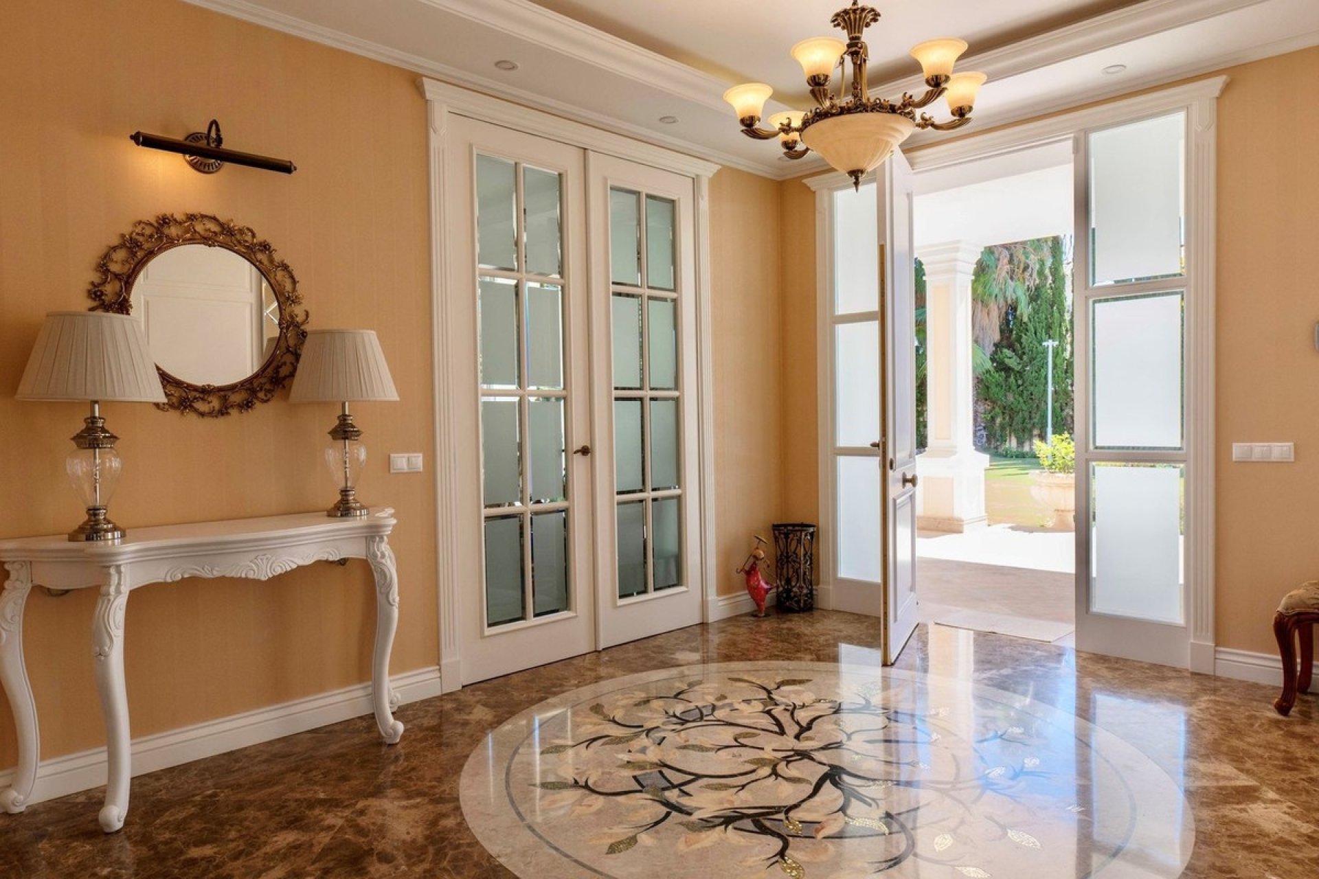 Resale - Villa - Marbella - El Rosario