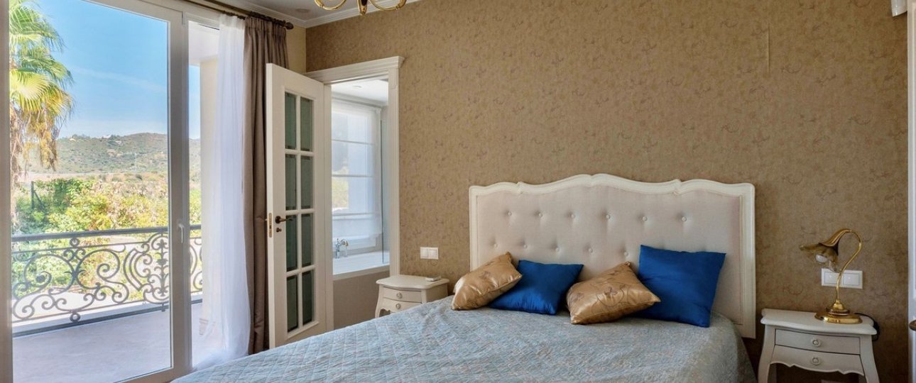 Resale - Villa - Marbella - El Rosario
