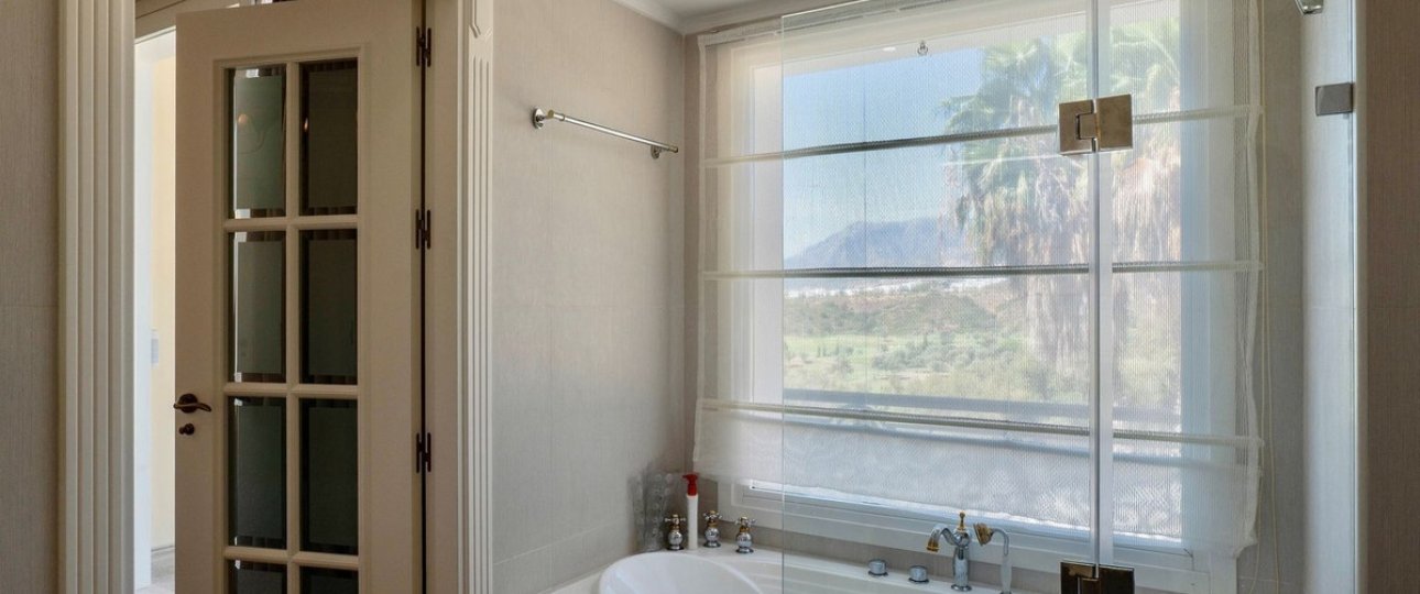 Resale - Villa - Marbella - El Rosario