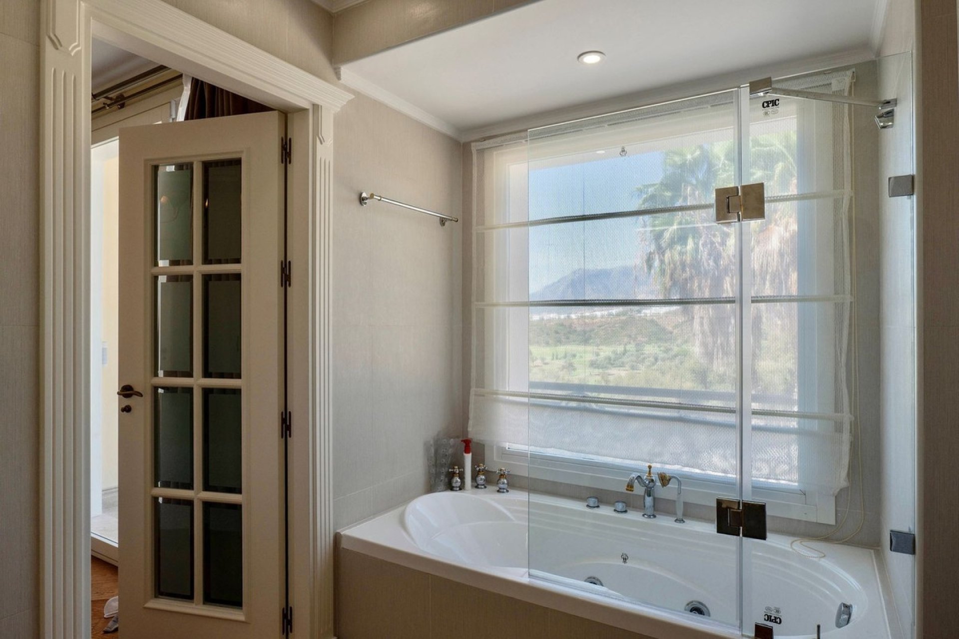 Resale - Villa - Marbella - El Rosario