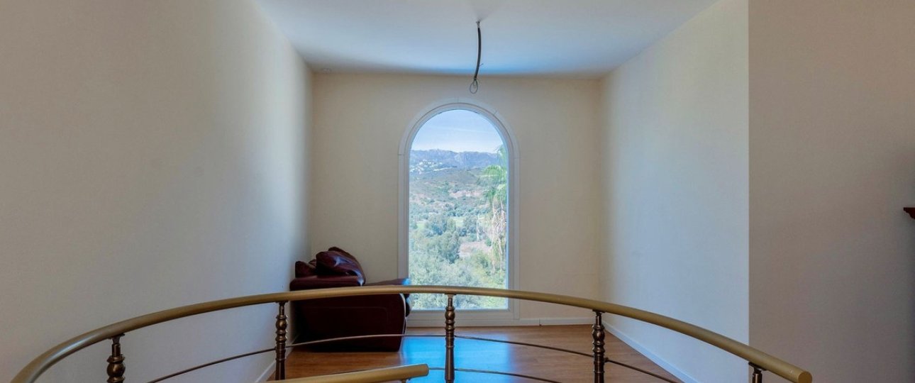 Resale - Villa - Marbella - El Rosario