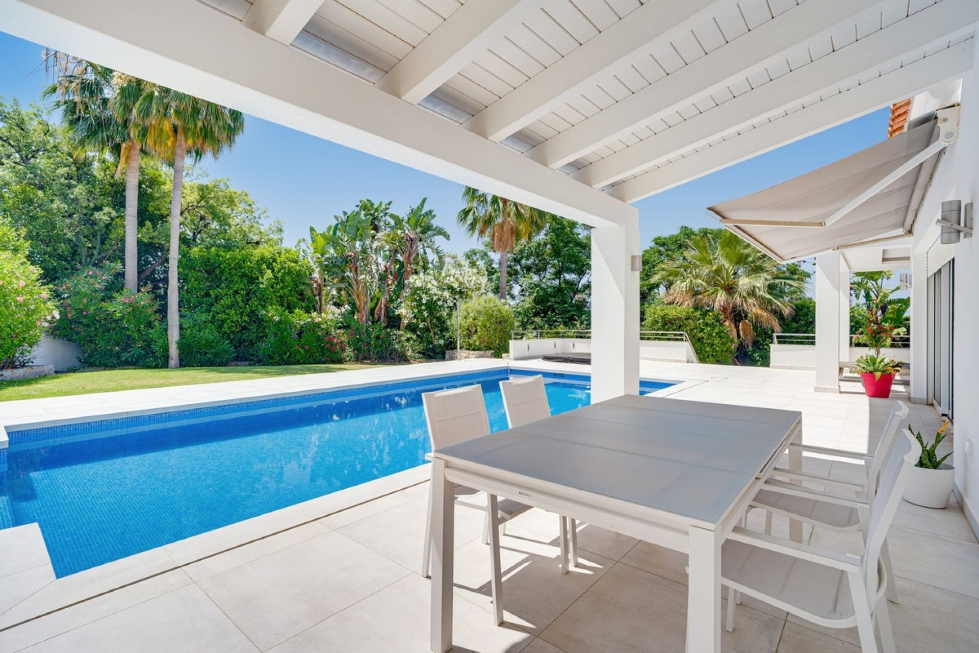 Resale - Villa - Marbella - El Rosario