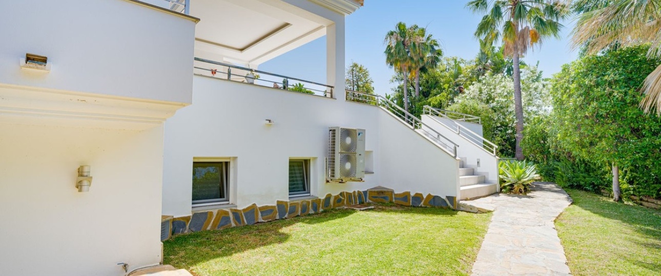 Resale - Villa - Marbella - El Rosario
