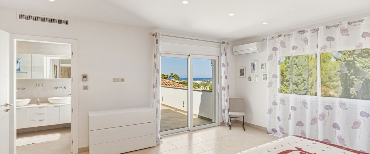Resale - Villa - Marbella - El Rosario