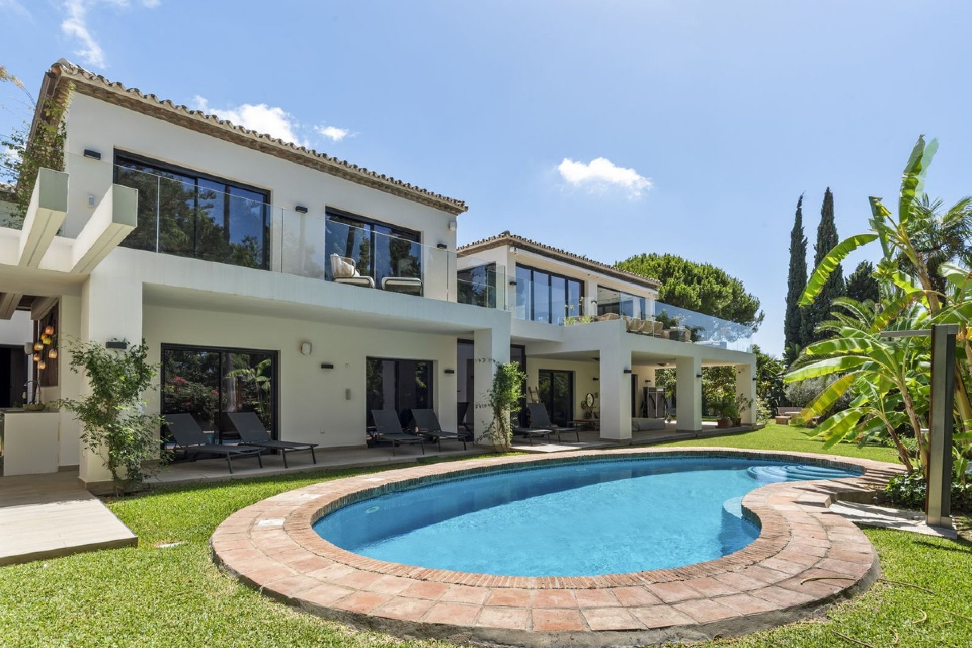 Resale - Villa - Marbella - El Rosario